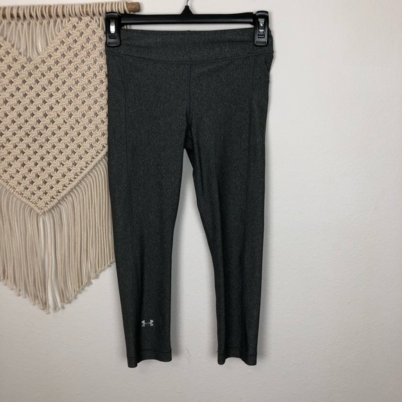 Under Armour Pants - Under Armour Compression Heat Gear Capri Leggings